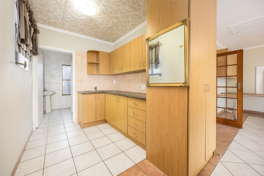 9 Bedroom Property for Sale in Vierlanden Western Cape